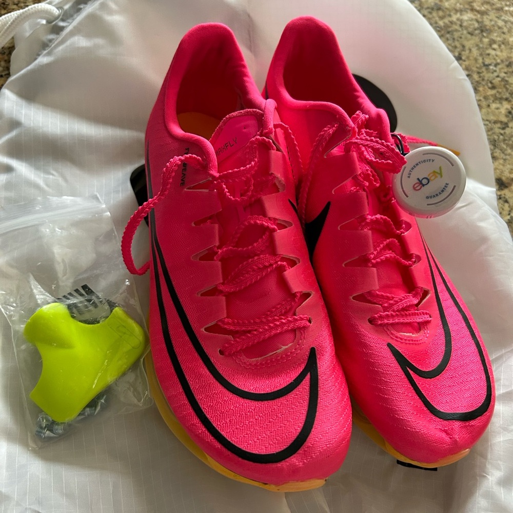 Nike Air Zoom Maxfly hyper pink rose track spikes